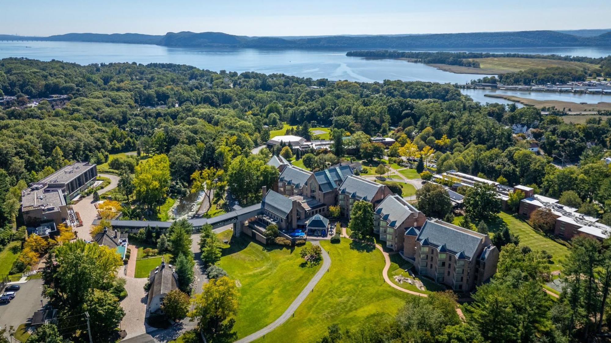 Windrose On Hudson Hotel Ossining Buitenkant foto